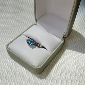 Blue Topaz White Gold Ring